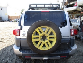 2007 TOYOTA FJ CRUISER SILVER 4.0L AT 4WD Z16347